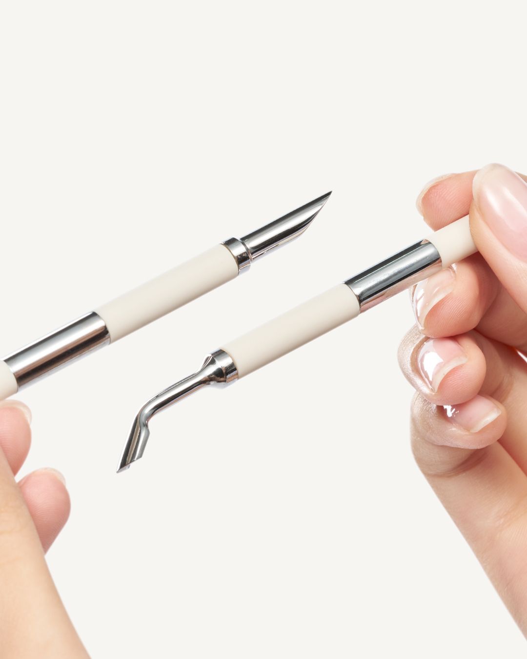 Hoof-shaped Cuticle Pusher NP04