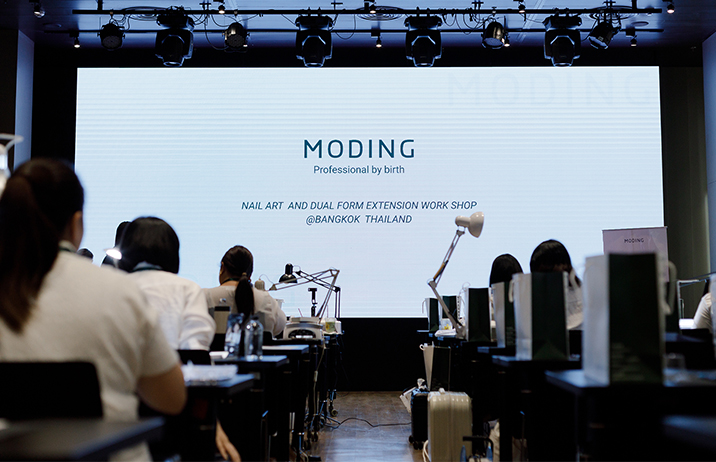 Industry Trend: High-Saturation Pigmented Gels Dominate Nail Art Scene